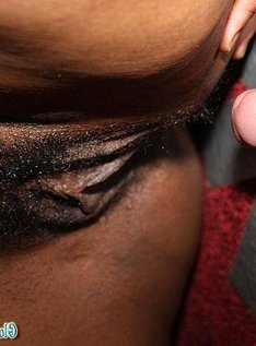 Большой зад крупным планом