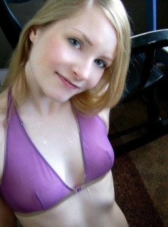 Кончил на лицо молодой подружке 2 фото