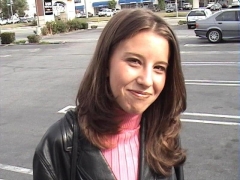 Жаркий минет в машине 3 фото