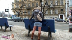 Секс в парке на скамейке 2 фото