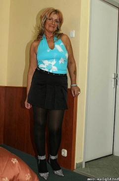 Мужик трахнул старую мамку 1 фото