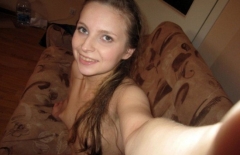 Шикарное белье темноволосой модели 16 фото