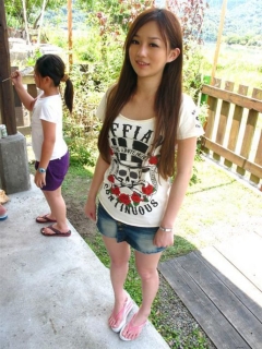 Домашний архив няшной японки с волосатой киской 4 фото